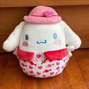 Cinnamon roll Valentine Squishmallow